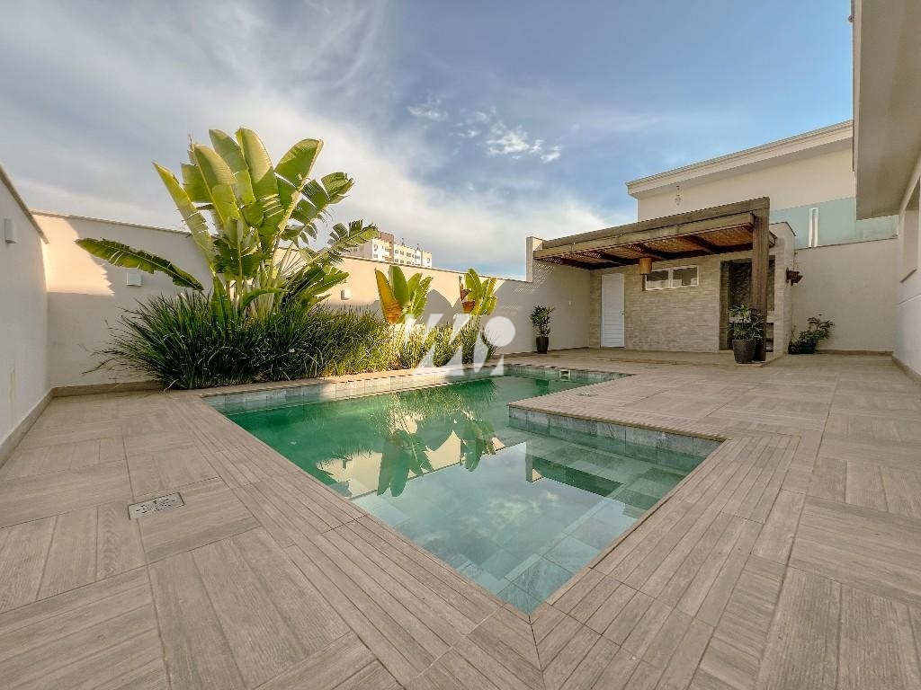 Casa em Pedra Branca, Palhoça. 3 quartos, 350m². Imagem 3 de 12